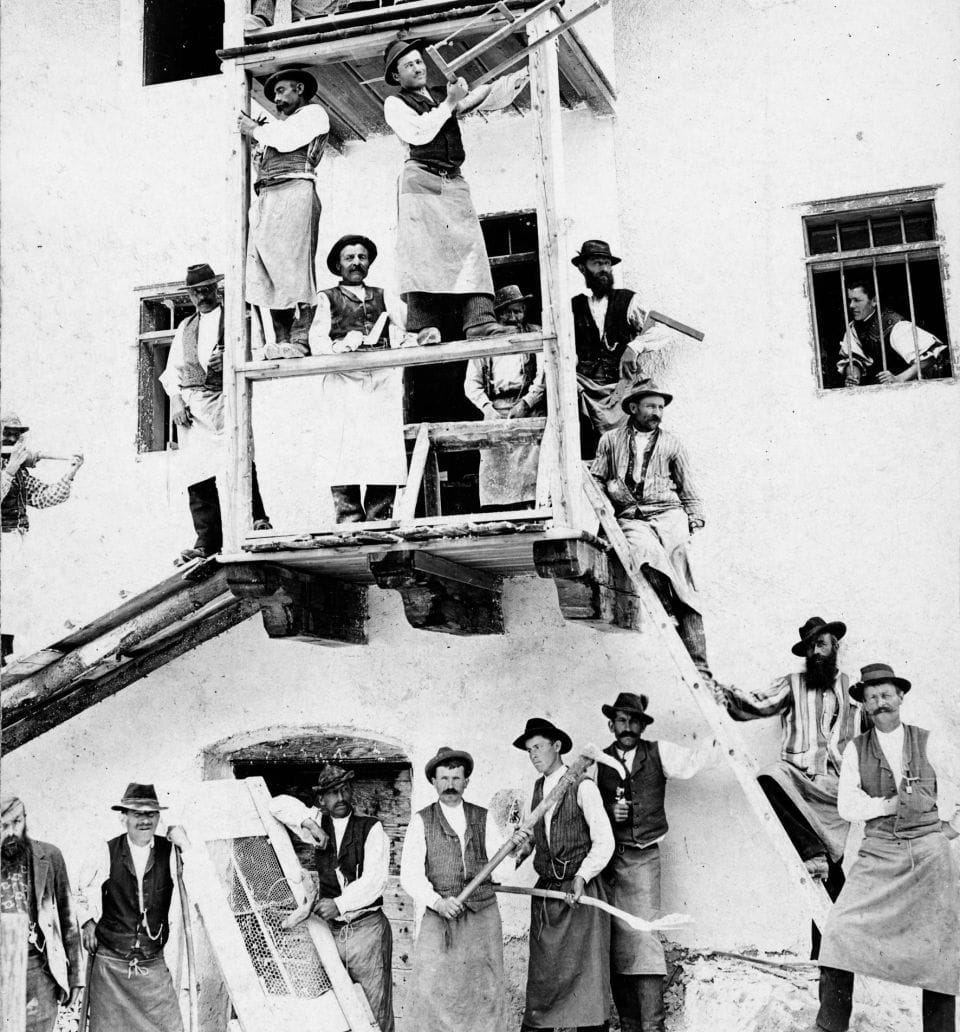 Ladin craftspeople in Sompunt